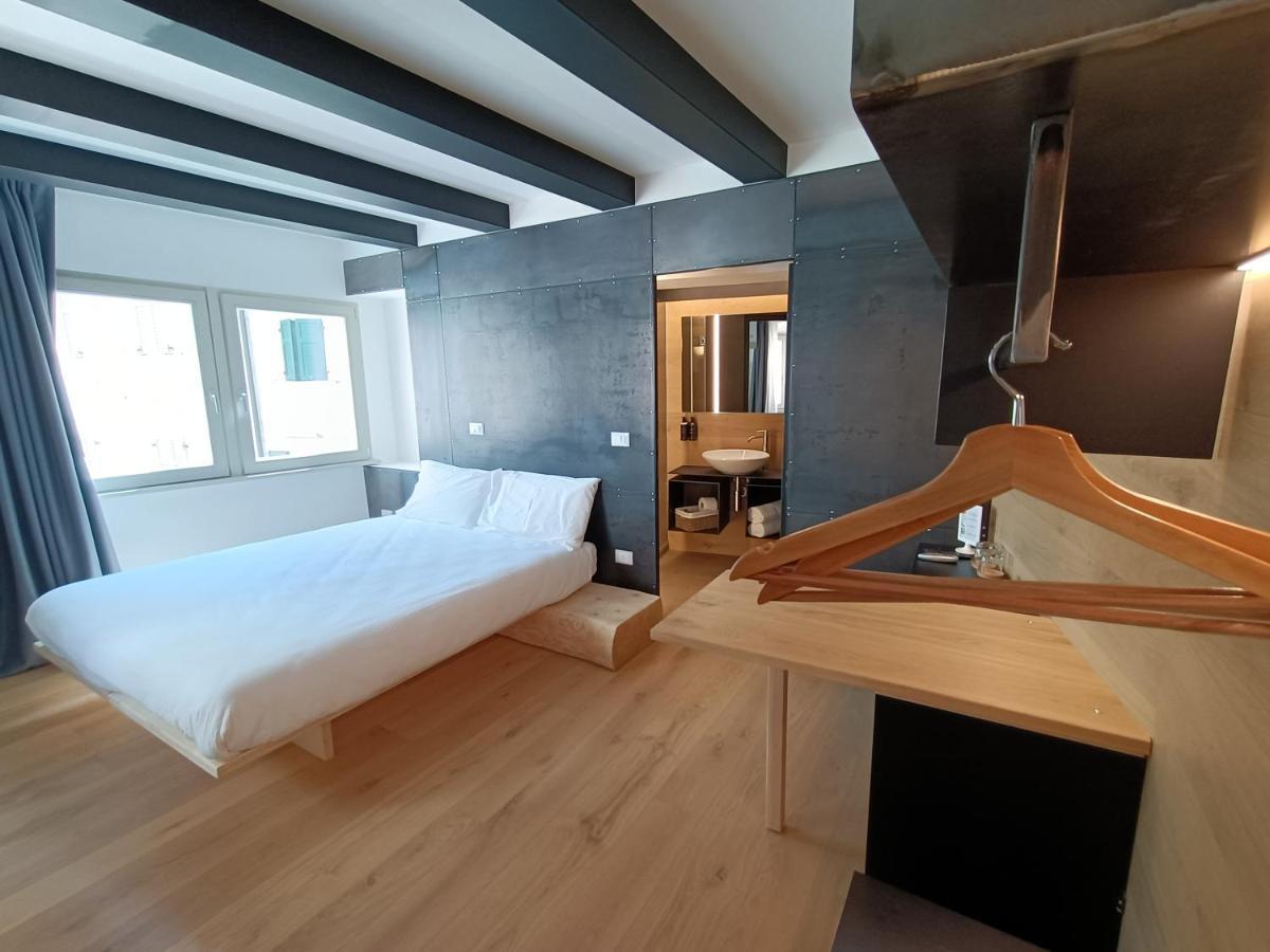 Le Meridiane City Rooms In Тренто Экстерьер фото