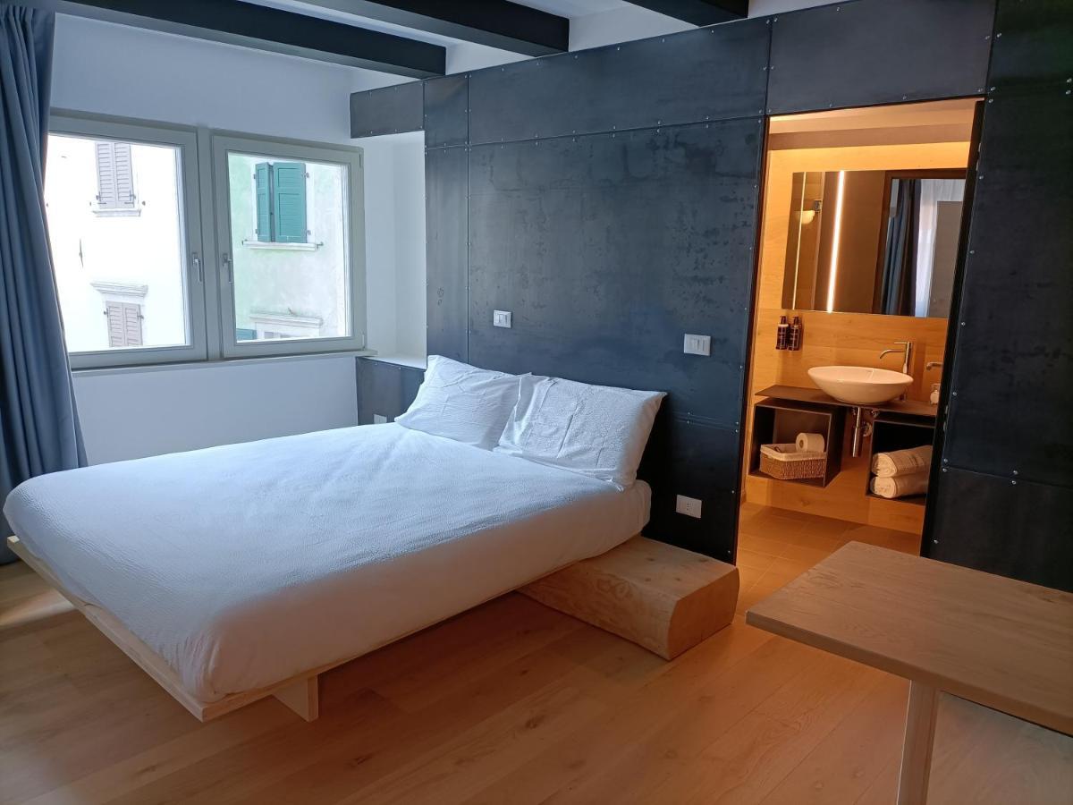 Le Meridiane City Rooms In Тренто Экстерьер фото