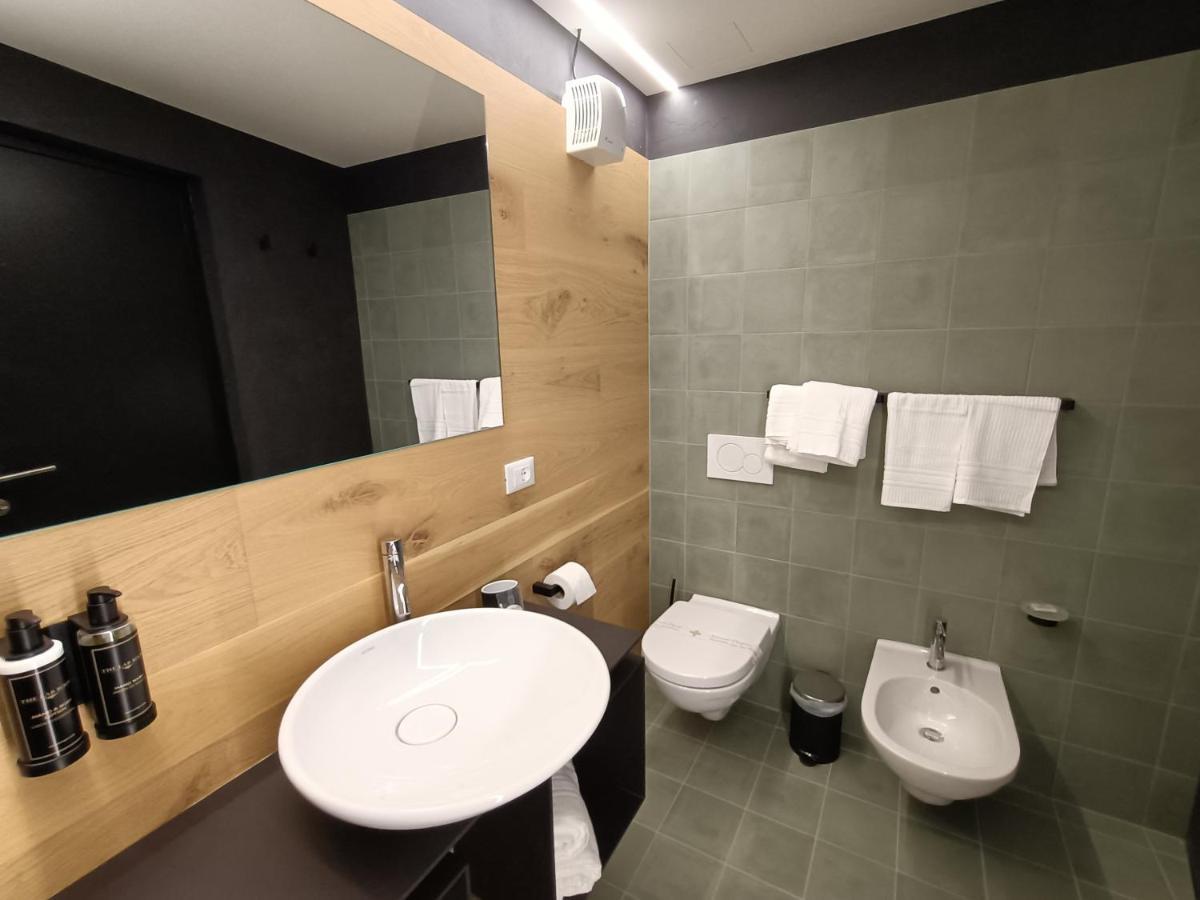 Le Meridiane City Rooms In Тренто Экстерьер фото